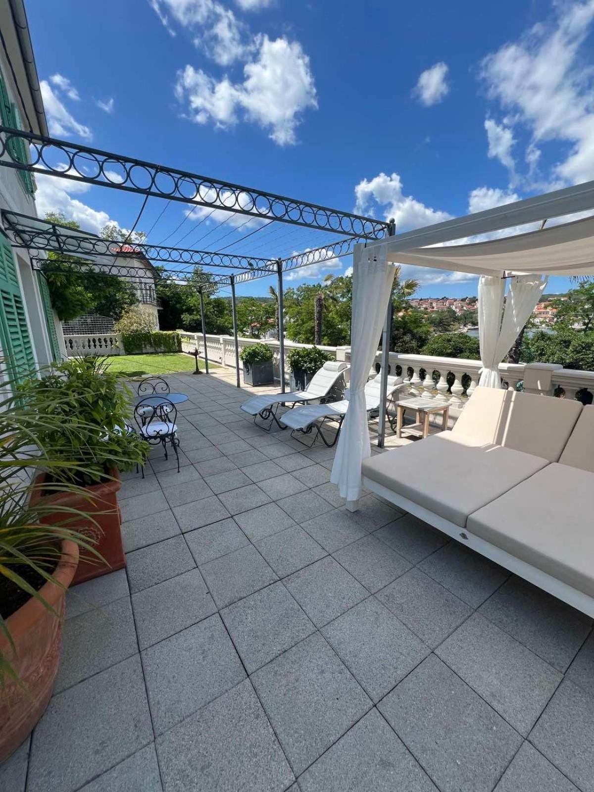 Pavi Apartments Vila Amalia Сило Экстерьер фото