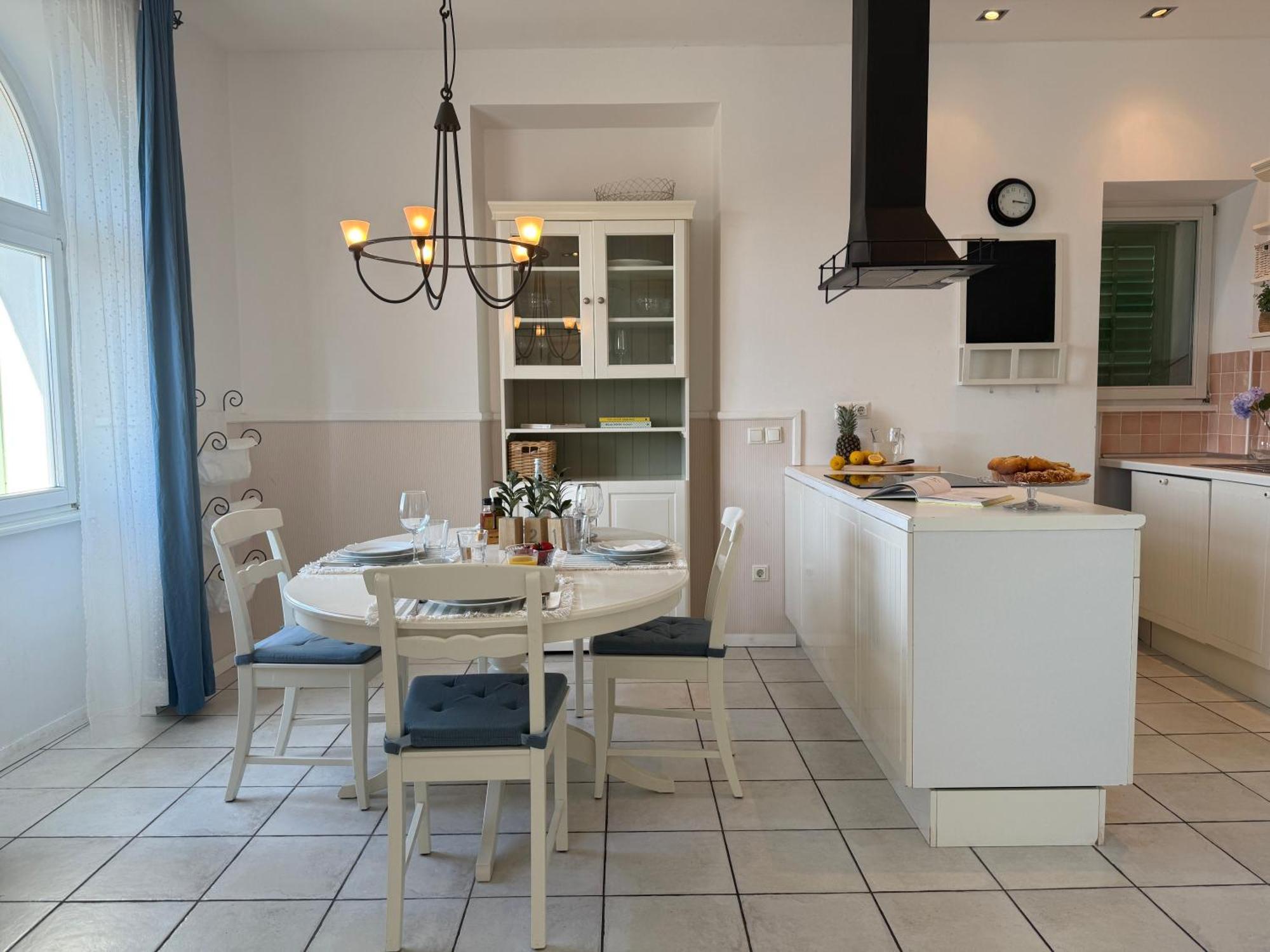 Pavi Apartments Vila Amalia Сило Экстерьер фото